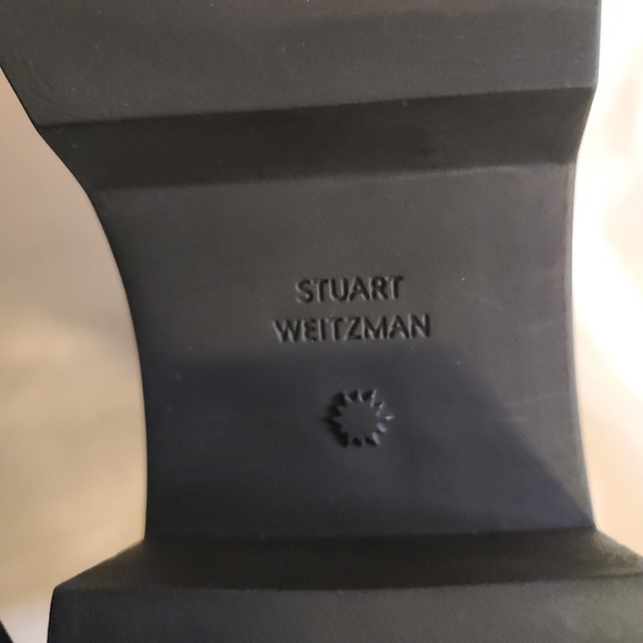 Stuart Weitzman Norah Lug Sole Chelsea Boots - Picture 11 of 11
